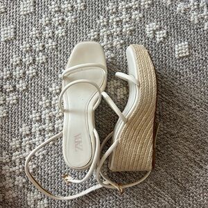 Zara White Wedges
